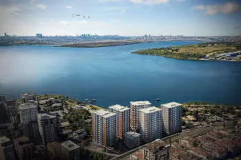 İstanbul Küçükçekmece Gölü Manzaralı Modern Daireler
